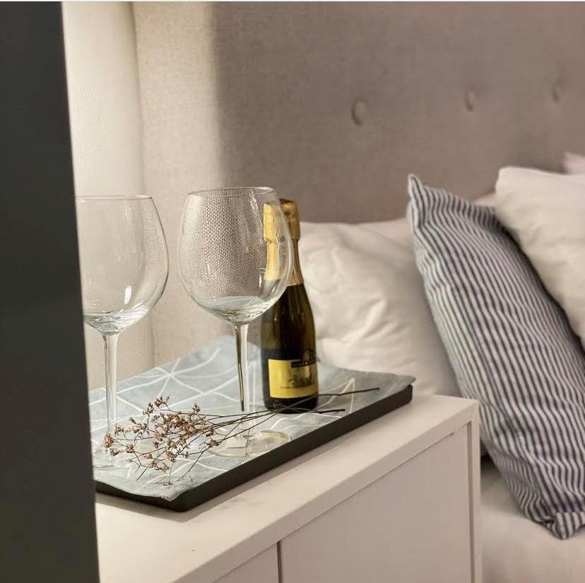 Opera Suites Fidelio , Cozy Studio In The Very Center Of Madrid Buitenkant foto